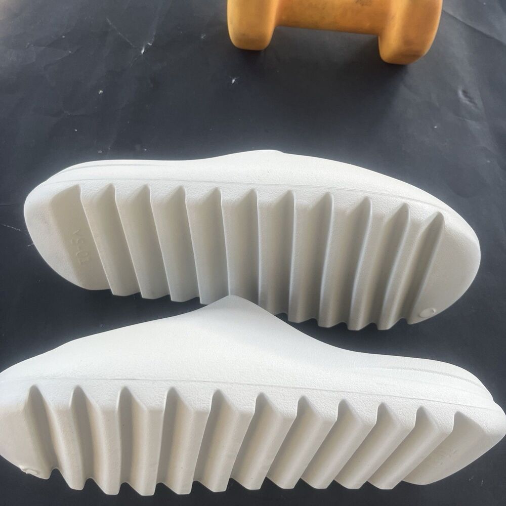 ys-01 yeezy slides Size12